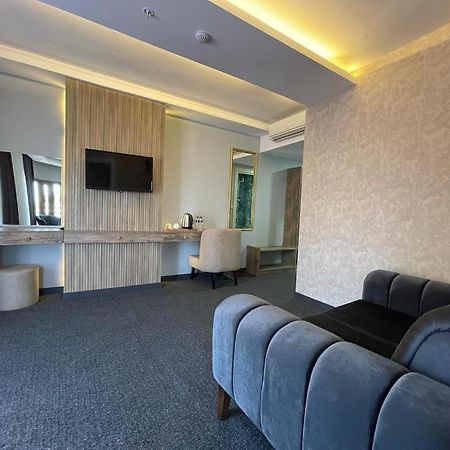 Sevcan Hotel Istanbul Bagian luar foto