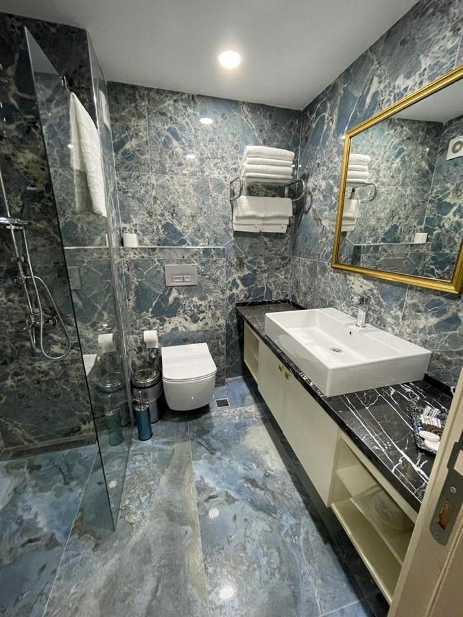 Sevcan Hotel Istanbul Bagian luar foto