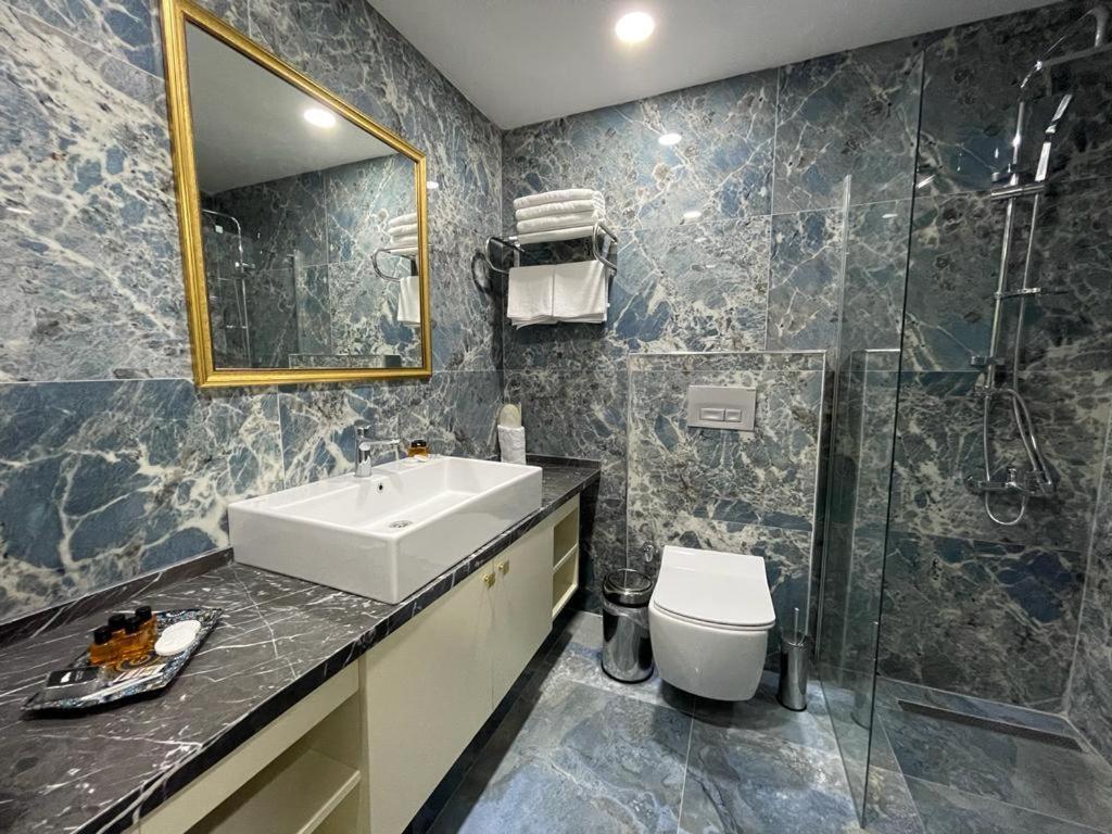 Sevcan Hotel Istanbul Bagian luar foto