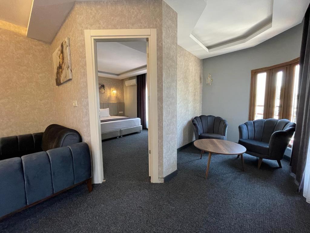 Sevcan Hotel Istanbul Bagian luar foto