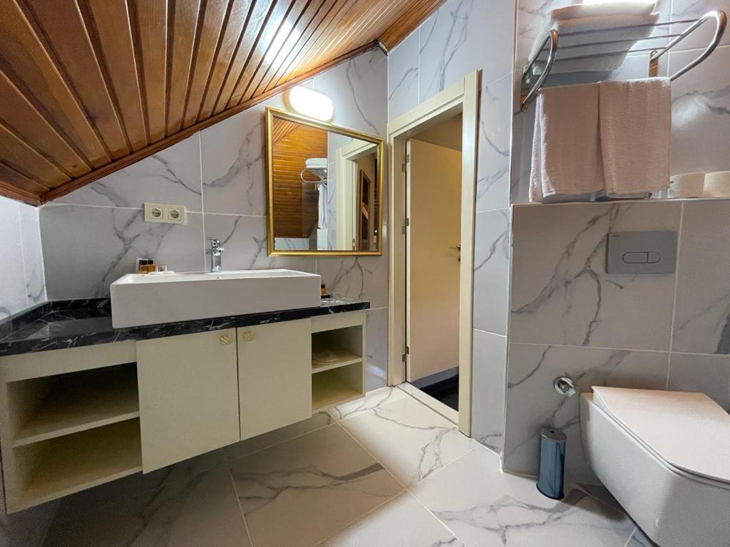 Sevcan Hotel Istanbul Bagian luar foto