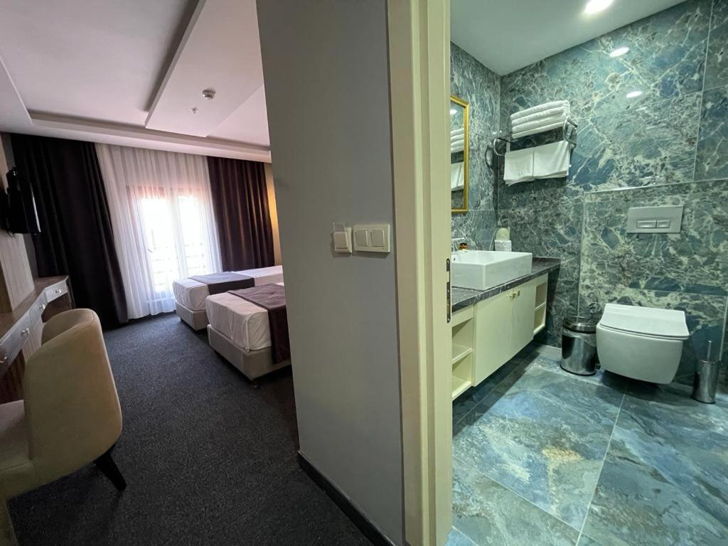 Sevcan Hotel Istanbul Bagian luar foto