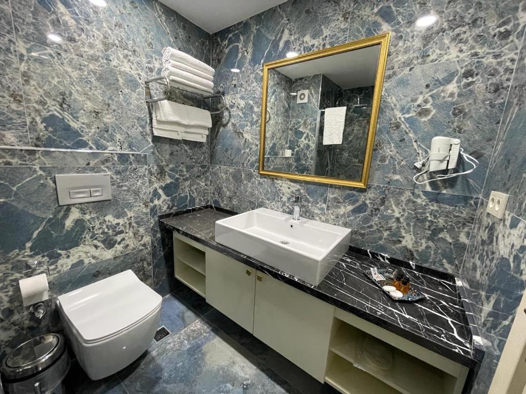 Sevcan Hotel Istanbul Bagian luar foto