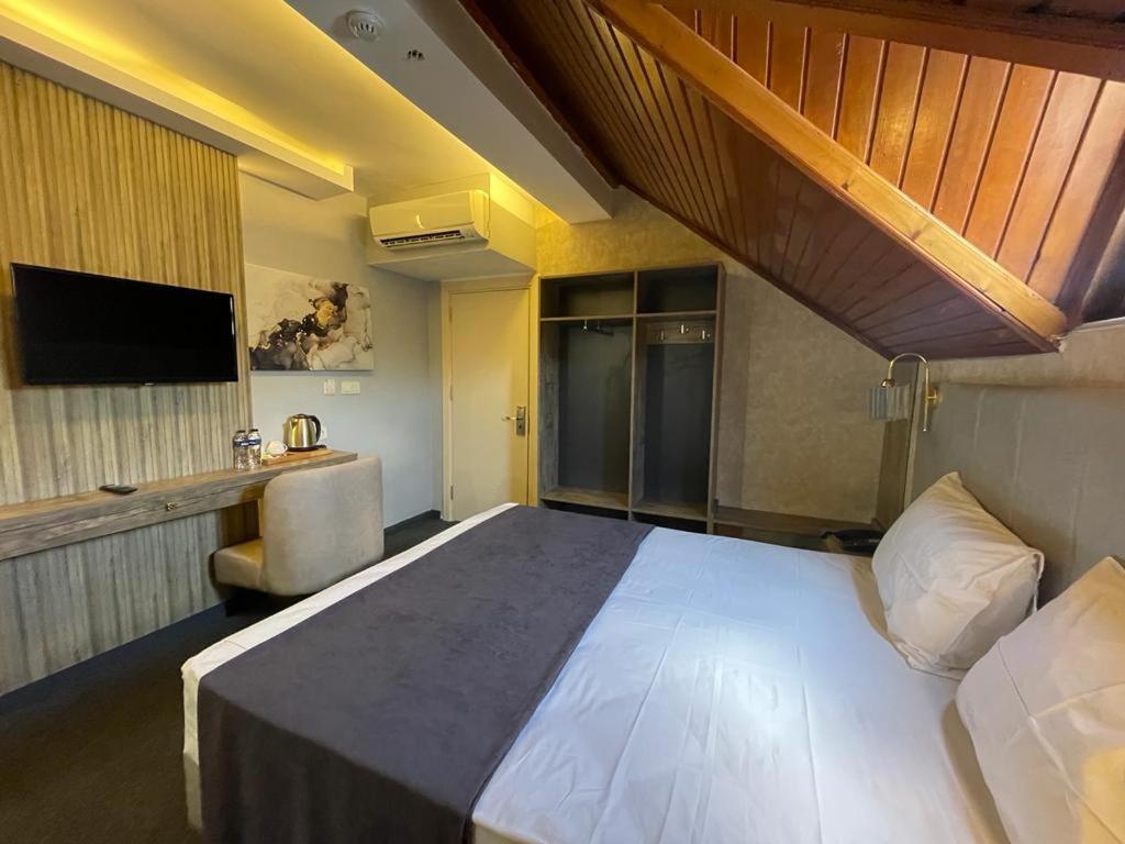 Sevcan Hotel Istanbul Bagian luar foto