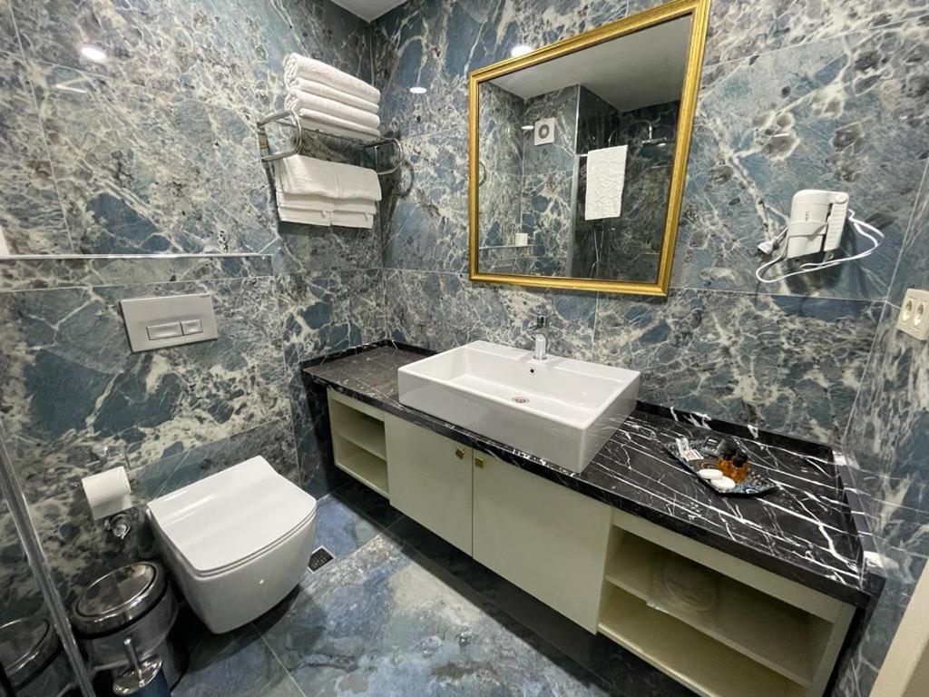 Sevcan Hotel Istanbul Bagian luar foto