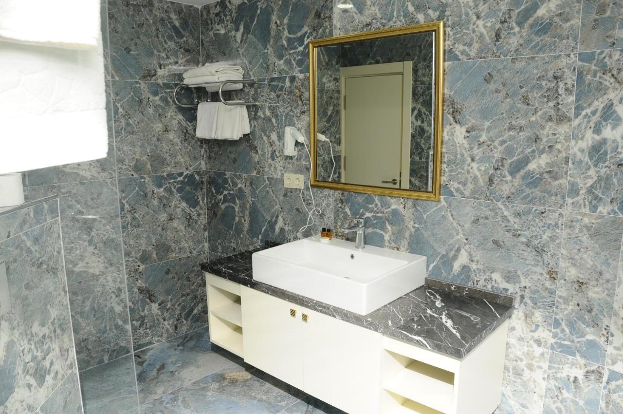 Sevcan Hotel Istanbul Bagian luar foto