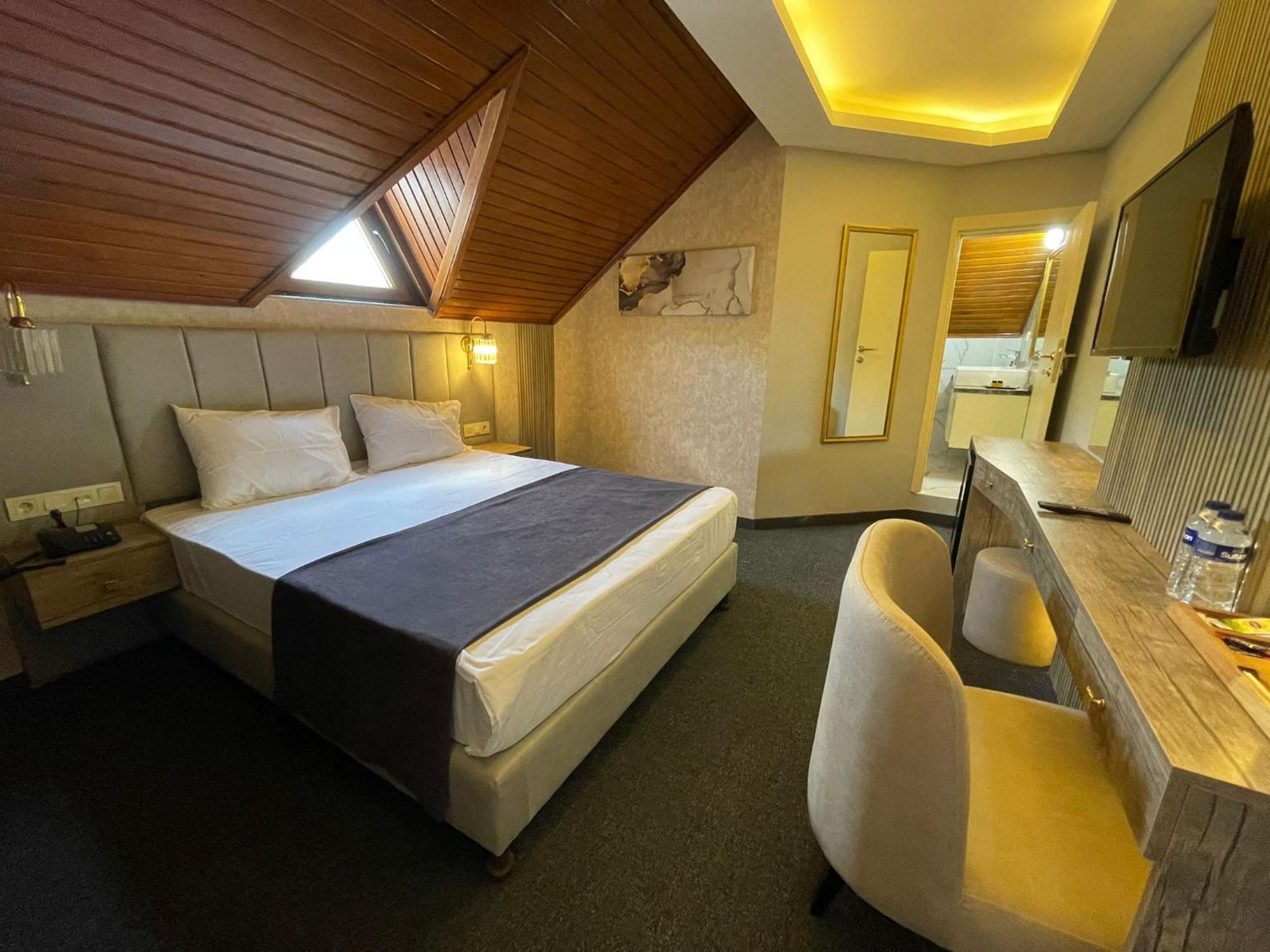 Sevcan Hotel Istanbul Bagian luar foto
